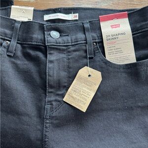 Levi's woman’s Black Shaping Skinny Jeans